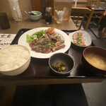 肉系居酒屋 肉十八番屋 - 