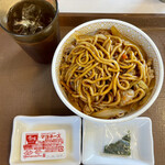 すき家 - 料理写真:✨やきそば牛丼(並盛)¥500(税込)＋
   すき家特製マヨネーズ¥30(税込)✨