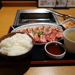 Yakiniku Ougiya - 