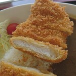 食事処 かつさい - 厚さ約１㎝のカツのお肉