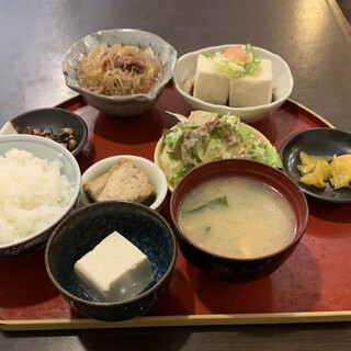 東京 日本橋でおすすめの美味しい豆腐料理 湯葉料理をご紹介 食べログ 東京 日本橋でおすすめの美味しい豆腐料理 湯葉料理をご紹介 食べログ
