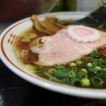 中華そば 西やん - チャーシュはややレアー風