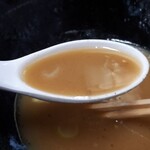 松平 - スープはまるで味噌汁のような色