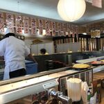 Kaiten Shirakizushi - 店内