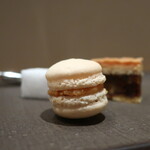 フィエルテ - 塩キャラメルのマカロン