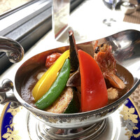 ベルセゾン・ナカムラ - カレーポットに豪華なシーフードカレー♡