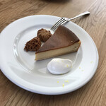 MART - ベイクドチーズケーキとシナモンクッキー、ココナッツクッキー