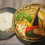 Rojiura Curry SAMURAI. - 豚角煮と野菜13品目（マイルド/辛みなし０/ライスＭ）1,375円