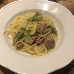 フンギ堂 - サルシッチャと春キャベツ