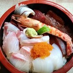 Kiyoudaizushi - 海鮮丼。なかなか豪華ですよ。