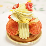 パティスリー ユウ ササゲ - サントノーレ　フランボワーズピスターシュ