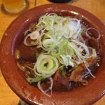 山利喜 本館 - 煮込みのアップ。こっれっが、食べたかった・・・。