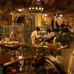 ヴォルケイニア・レストラン - 2021.4 テーブル席