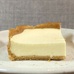 アトリエ・ド・フロマージュ - ・生チーズケーキタルト 1,404円/税込