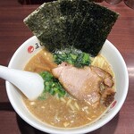 豚骨醤油らーめん まぼろし - ラーメン760円麺硬め。海苔増し100円。