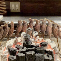 たでの葉 - 山女を焼いています♪
                    遠赤外線効果でふっくらした焼き上がりです♪