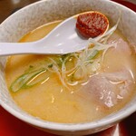 Ajiyoshitei - ハーフ辛味噌ラーメン