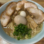 ラーメン 多弐家 - 多弍家・醤油・太麺。1100円。
