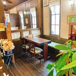 3℃ - イートインコーナー