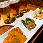 クラフトビールダイニング&カフェ 麦酒島 - ちょい飲み手帳にて。3種の飲み比べ&おつまみ！