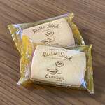 Grocery Court Cerfeuil Karuizawa Ginza Ten - ・キャラメルクリーム レーズンサンド 1個 194円/税込