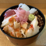 海鮮居酒屋 磯っぷ - 海鮮丼（並）800円