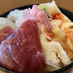 海鮮居酒屋 磯っぷ - 海鮮丼（並）800円