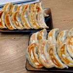 肉汁餃子のダンダダン - 餃子4人前