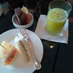 シャングリ・ラ ホテル 東京 - 軽食