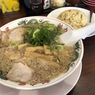 万願寺駅でおすすめの美味しいラーメンをご紹介 食べログ 万願寺駅でおすすめの美味しいラーメンをご紹介 食べログ