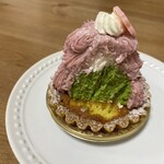 BELLBE - さくらの断面。中は抹茶ムース！