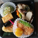 稚加榮 - 惣菜盛り合わせ500円