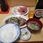 いしはら食堂 - ハムエッグ＋スタミナ炒め＋定食、ビール(中)