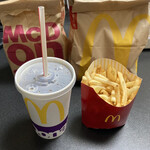 マクドナルド - セットのポテトとドリンク