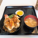 均ちゃん食堂 - 天丼¥750