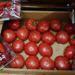 JAPAN MEAT - トマトは1箱500円
