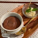 ビストロ ダイア - 名物熱々濃厚フォンダンショコラと蜂蜜のアイス添え＋880円