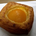パン オ フゥ - アプリコットのデニッシュ