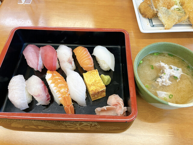 海老フライのボリュームにビックリ By ぶぅちゃん ばんや 保田 魚介料理 海鮮料理 食べログ