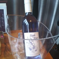 Mark Matsuoka Grill 中目黒 - 紫色のめずらしい白ワイン
