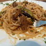 　神戸牛　煮込まれてかなり柔らかくなってます。