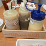 パッセジャーレ - 　自家製ドレッシング　特にコーンドレッシングがいいわぁ