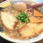 人力俥 - 背脂煮干そば（味玉のせ）