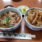 郷土料理　奈辺久 - わかさぎ天丼ハーフ＆かしわそばハーフ（税込460+480円）