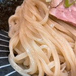 らぁ麺 まる月 - 麺はこんな感じ