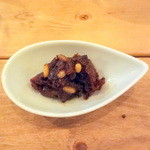 カスレ - サンドライトマトと松の実のマリネ380円