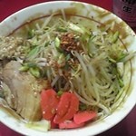 千里眼 - ニンニクザンマイコレデモカ　麺少なめ ニンニクカラメアブラカラアゲ別で 680円 