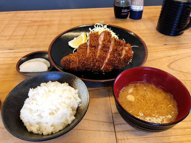 山本ロース 別府大学 とんかつ 食べログ