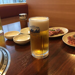 Yakiniku Gyuusei Takamatsuku Ukoudooriten - 生ビールはスーパードライ（なんか薄い）