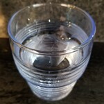 塩そば専門店 桑ばら - お冷のグラスも好き♪